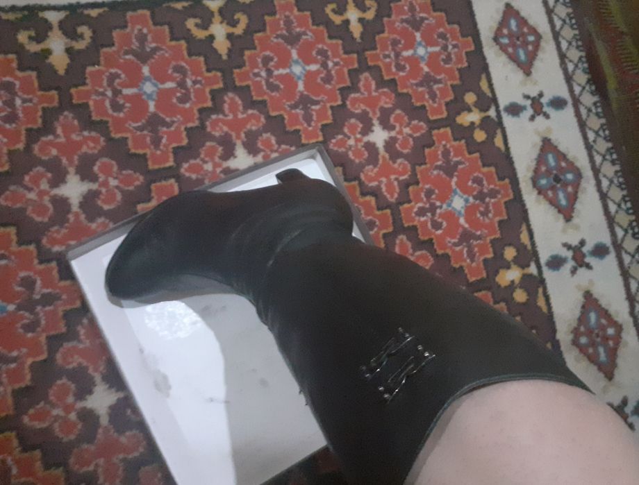 Женские кожаные сапоги 38размер