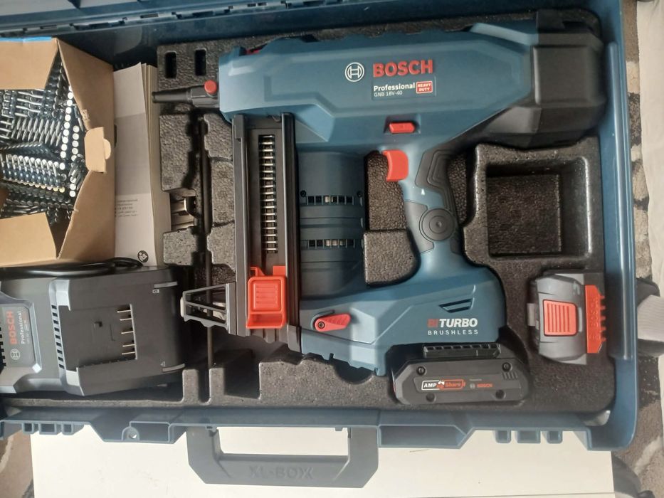 Vand Pistol Cuie Bosch GNB 18V-40 din 08/2024