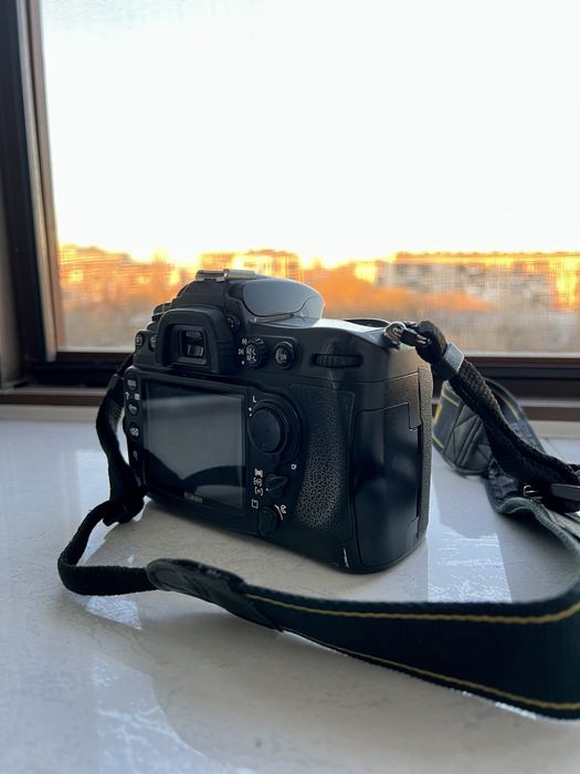 Nikon d300 Пълен Комплект с Обектив