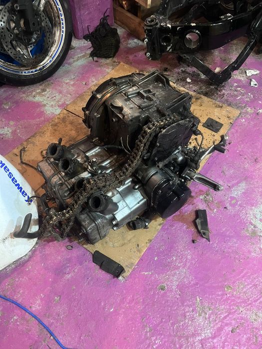 Запчасти Kawasaki ZZR400 (2)