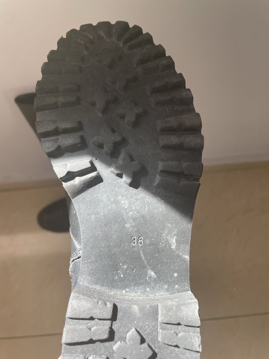 Продам зимнюю обувь