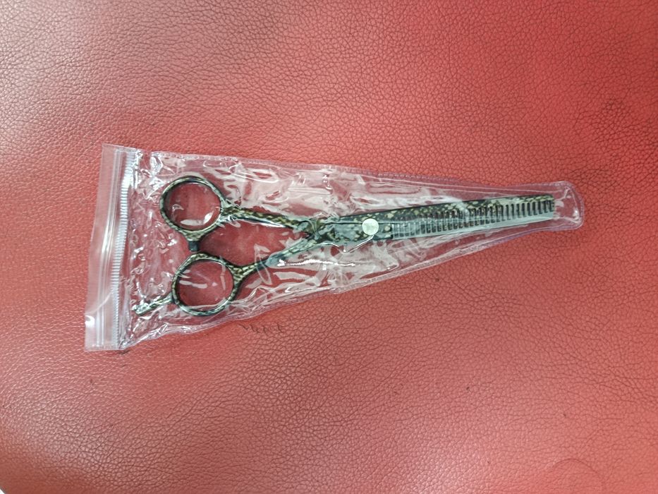 Yangi Qaychi Sotiladi.