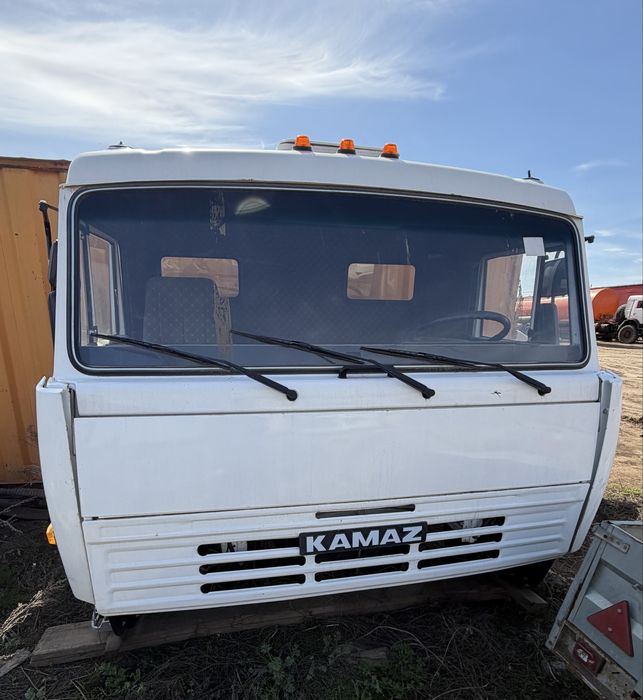 Кабина камаза со спальникм