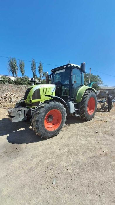 Traktor  Arion-630 C plugi bilan birga