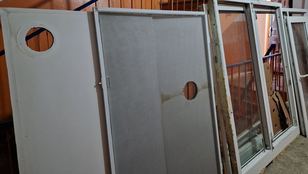 Tamplarie PVC cu geam termopan