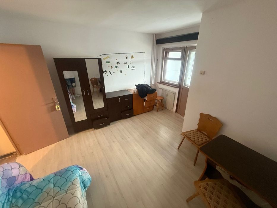 Garsonieră de închiriat