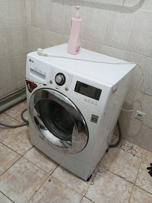 Продам стиральную машину