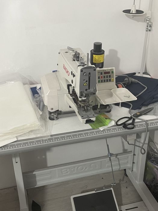 Продаем полностью ателье машинки,оверлогы,петельная,пугувчная