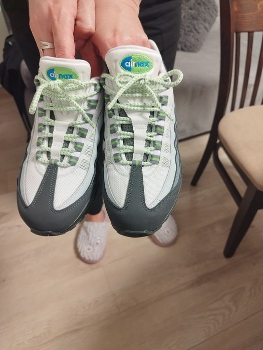 Нови маратонки NIKE
