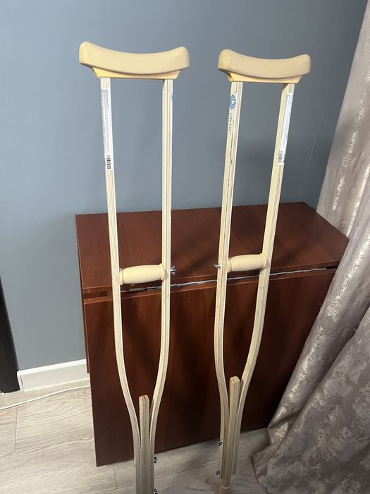 Костыли регулируемые