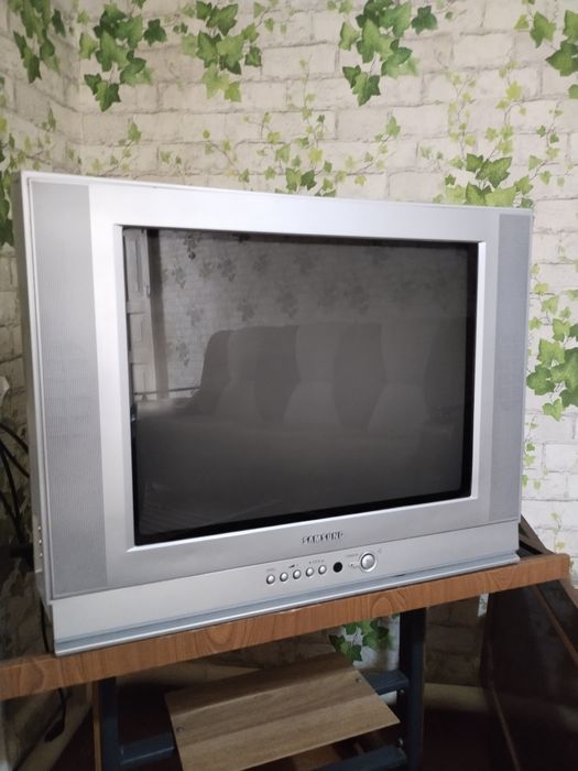 Телевизор samsung,54 диагональ  .
