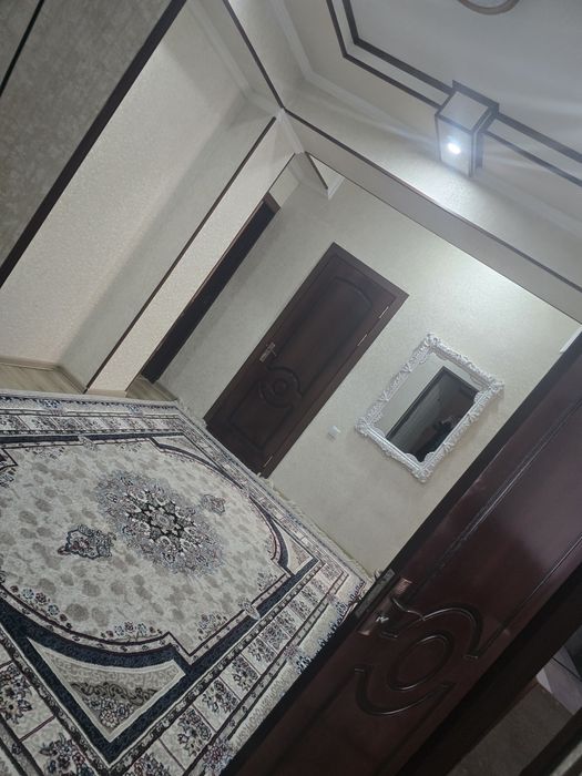 Ижорага 3хонали 3каватда жойлашган янги навостройка квартира