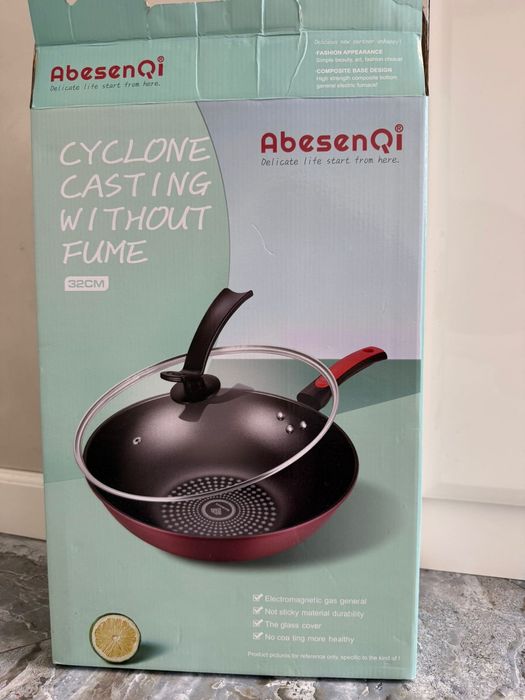 Продам сковородку новую