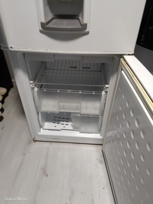 Frigider folosit stare bună functionabil