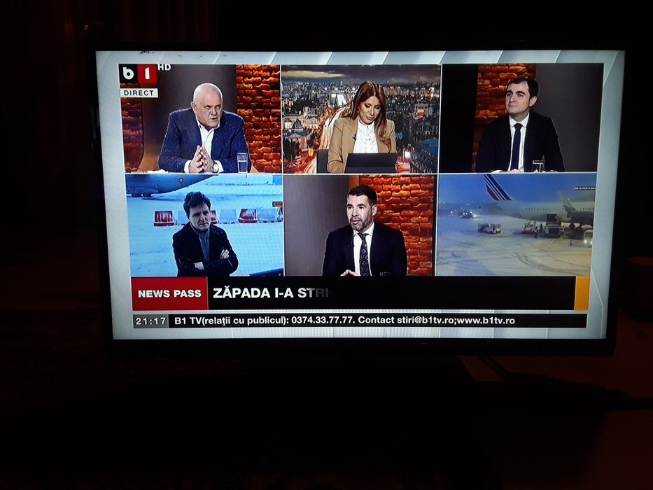 Led  PHILIPS impecabil cu suport+telec.originlă-82cm diagonală non sma