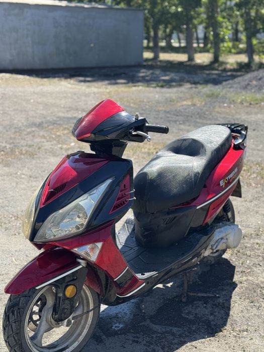 Продам скутер 150 кубов