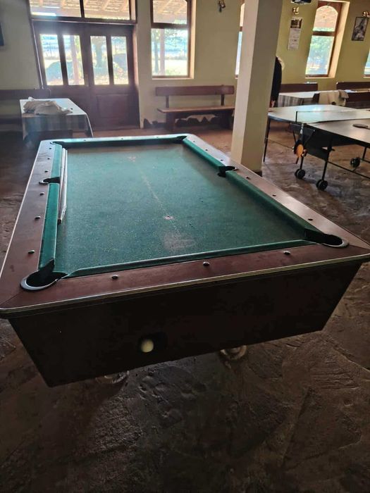 Басейн, баварски маси с пейки комплект, тенис маса и билярд
