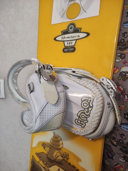 Сноуборд с чехлом, креплениями,ботинки ботинки