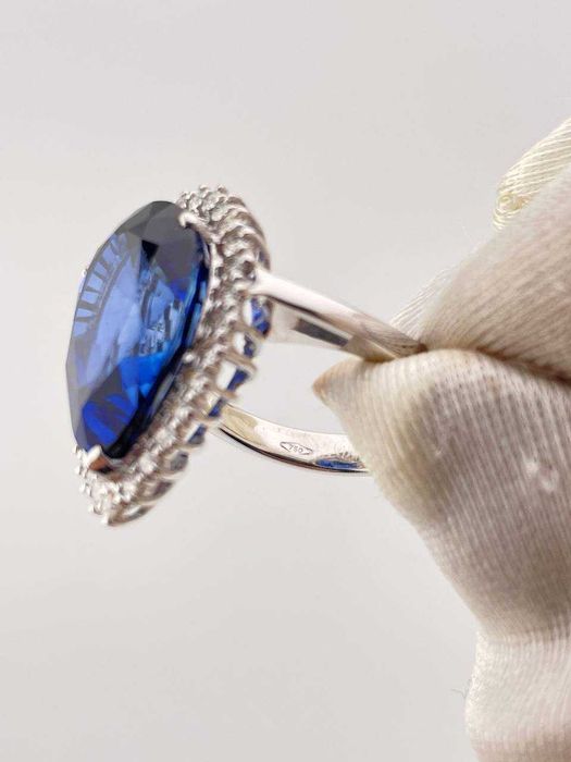 Комплект с корундами