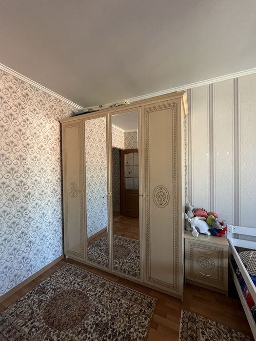 Продам спальный гарнитур