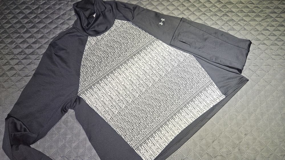 Дамска спортна блуза Under Armour