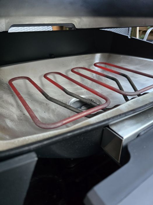 Grătar Weber Electric PULSE 2000 cu masă