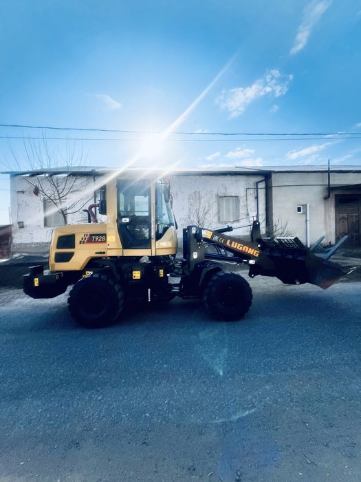 Мини погрузчик 1куб