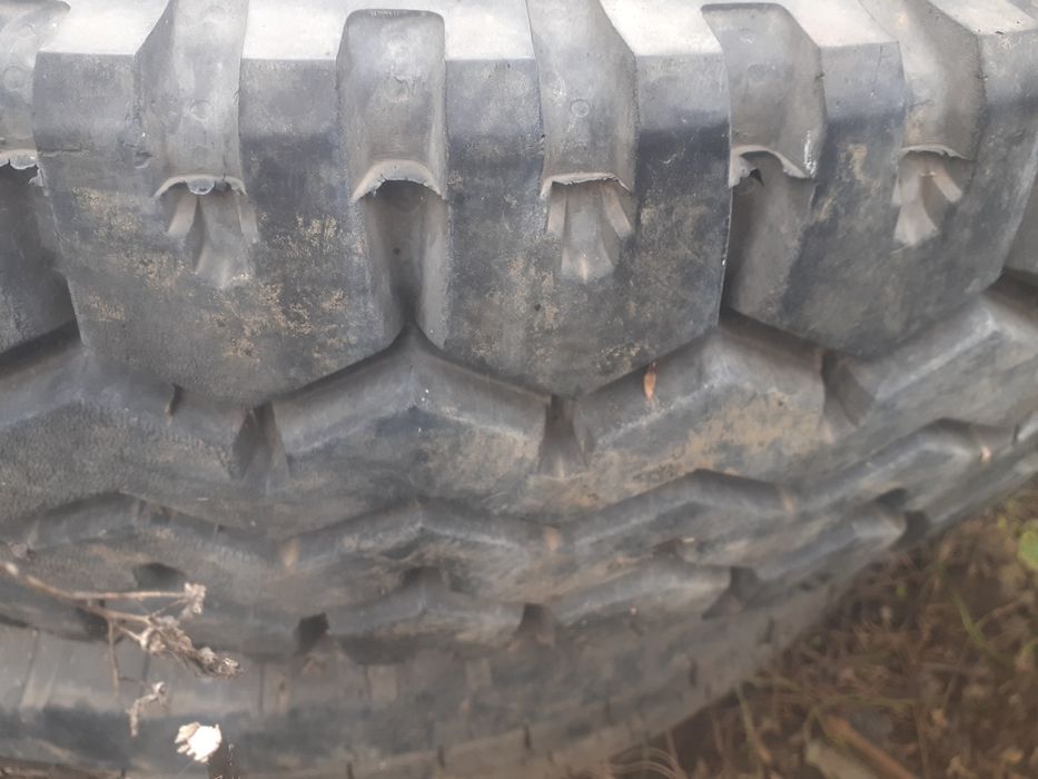 Vând cauciucuri de raba  11.00 R 20