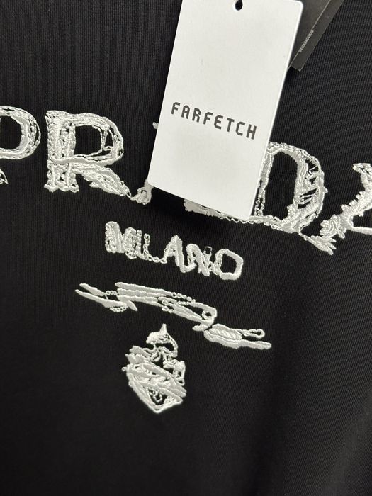 Bluza PRADA super calitate