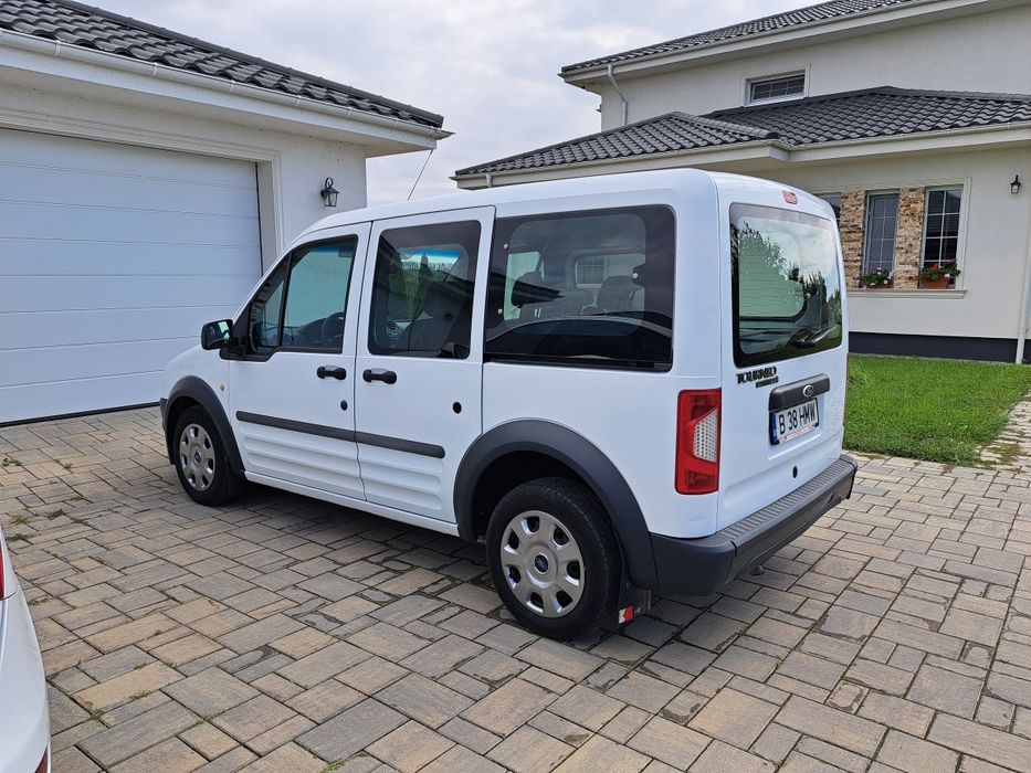 Ford Transit  Connect 5 locuri