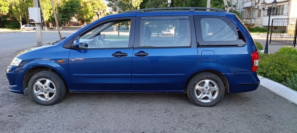 Продам машину Mazda Mpv