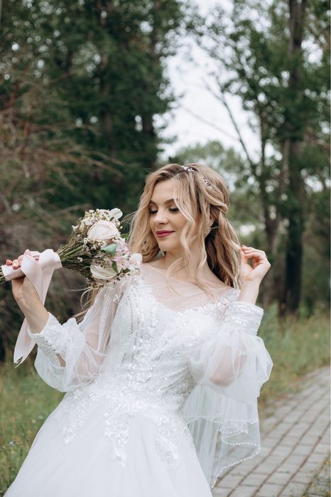 Свадебное платье и фата