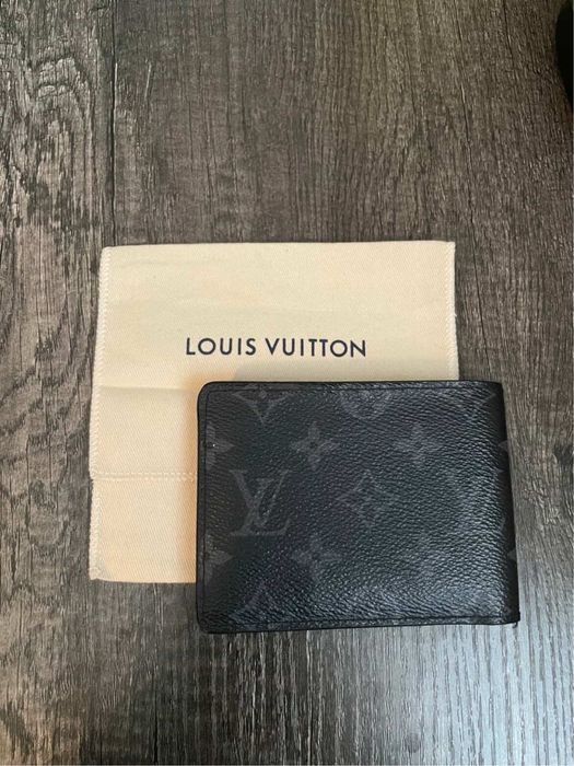 Протмоне Louis Vuitton