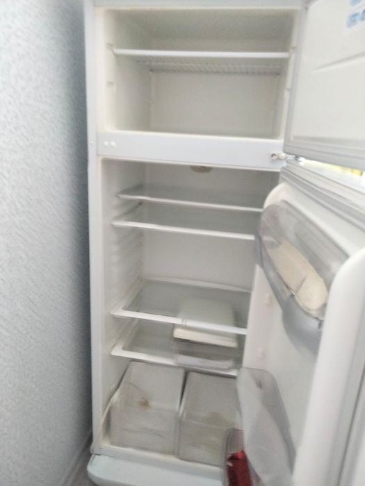 Холодильник в хорошем состоянии