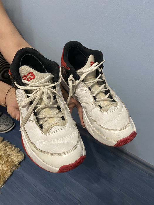 Маратонки NIKE Jordan Max Aura 3