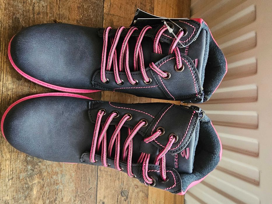 Детски      боти