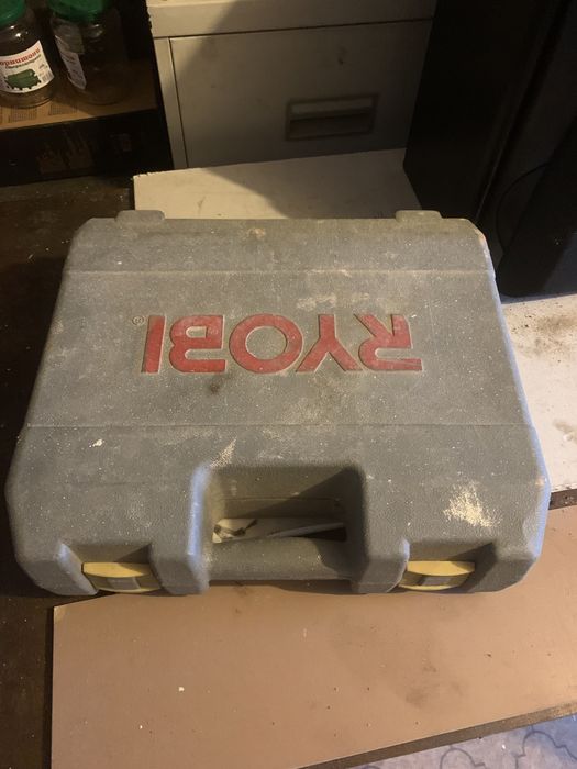 куфари за машини