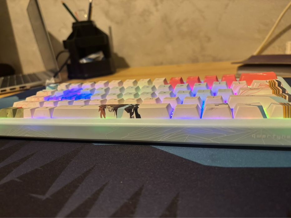 Vand tastatura qwertykye 61