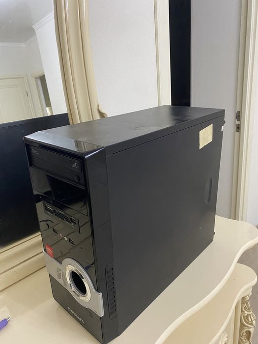 Продам комп блок манитор кравиатура мышь