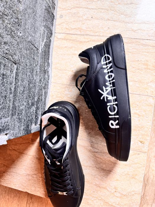 Черни мъжки обувки John Richmond