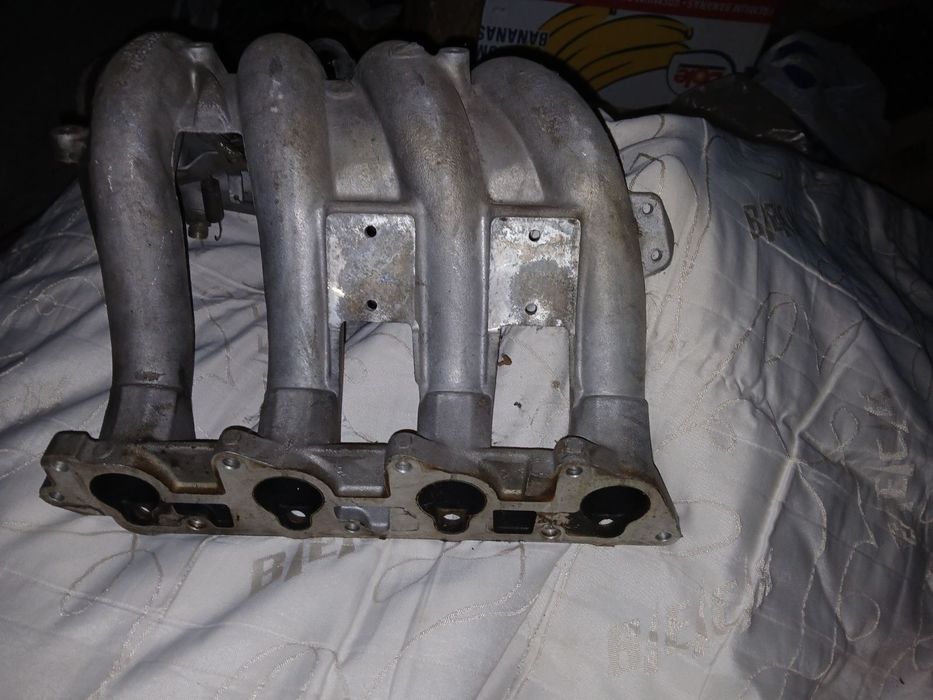 Части за мерцедес 124Е200,16 клапана, 1993г.