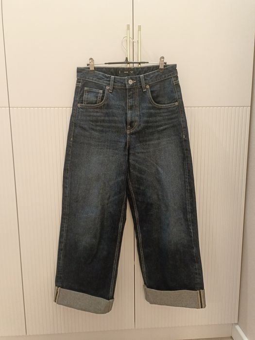 Продам джинсы mango