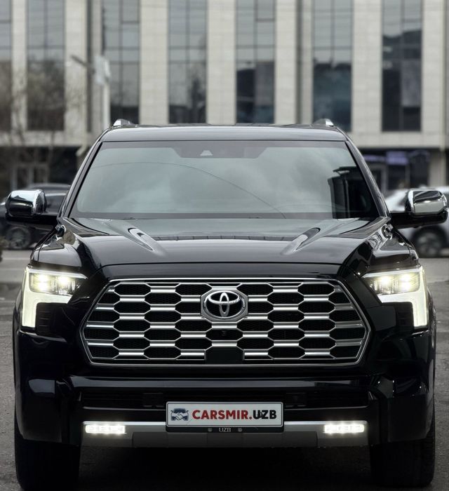 Toyota Sequoia Capstone