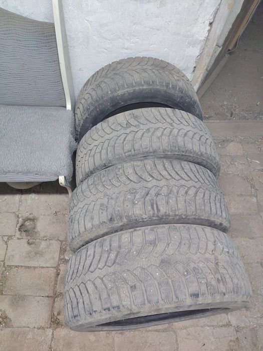 Продам зимнюю резину