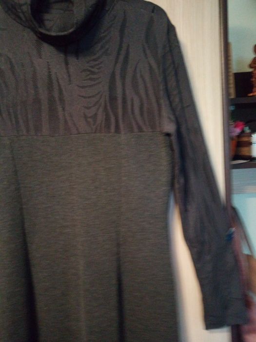 Vând rochie elegantă