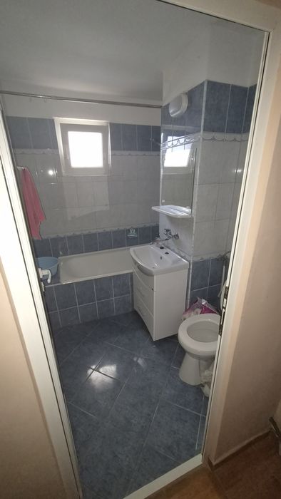 Vand apartament micro 16