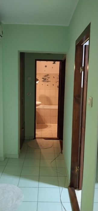 Închiriez apartament  2 camere