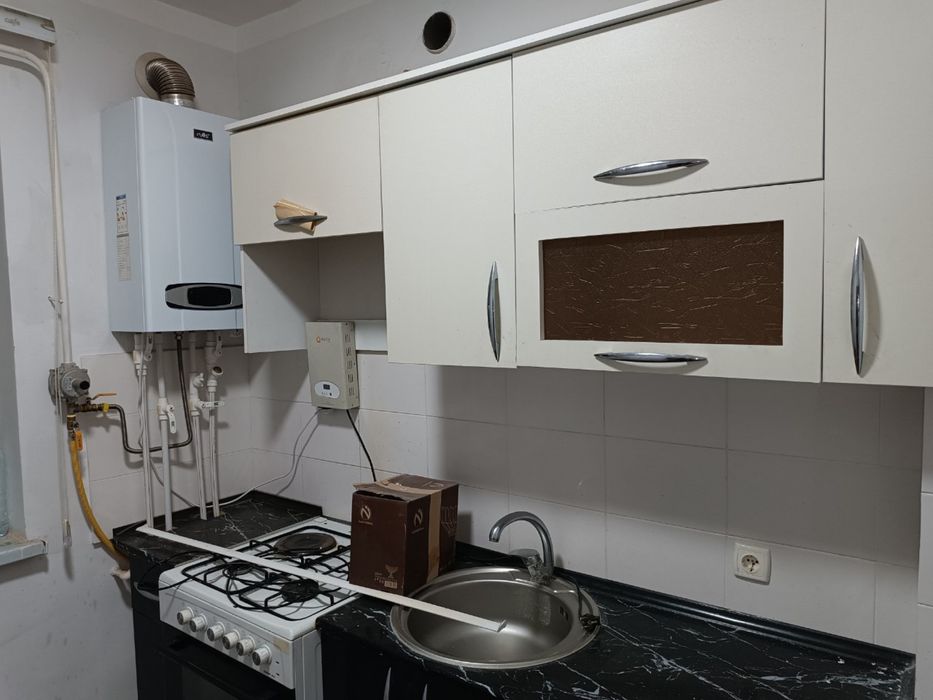 Хамро бобо туйхонасини оркасида 3 хонали дом сотилади