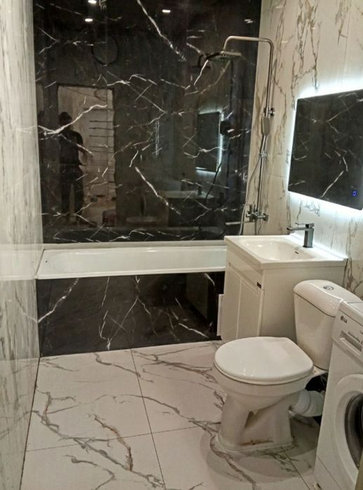 Укладка плитки керамогранита кафель