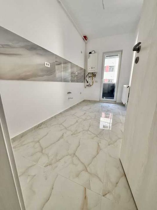 Garsoniera cartier Militari Residence - mutare imediata!!